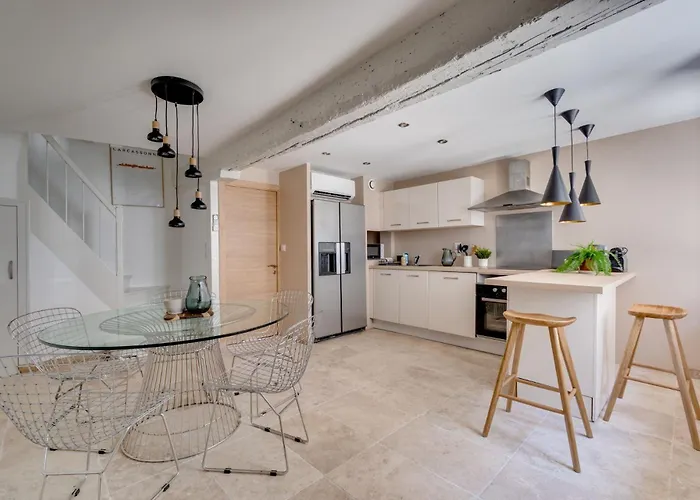 Dom wakacyjny La Porte De La Cite, Maison Historique Vue Chateau Carcassonne